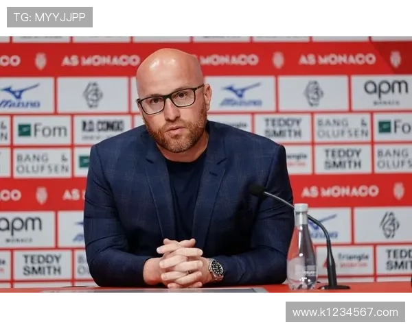 记者：马不停蹄，巴萨今日从摩纳哥返回后已经开始训练